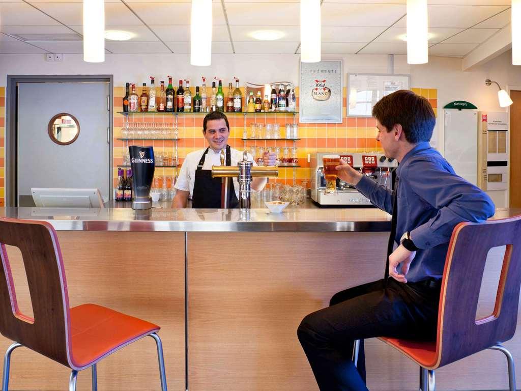 宜必思博韦机场酒店 外观 照片